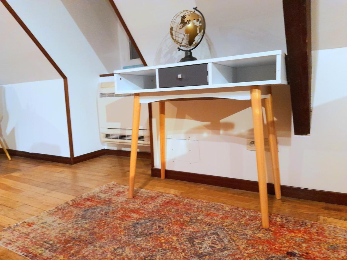 Le Nid D'Hirondelles - Appartement De Caractere Hypercentre Au Calme Bourges Esterno foto
